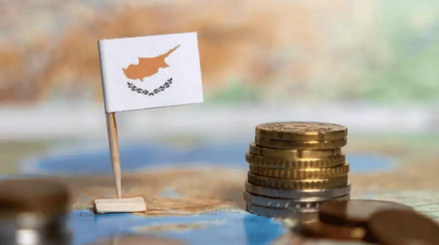 Προϋπολογισμός 2027: Xρέος κάτω από 50%, αυξημένες δαπάνες για άμυνα και αγορά νερού