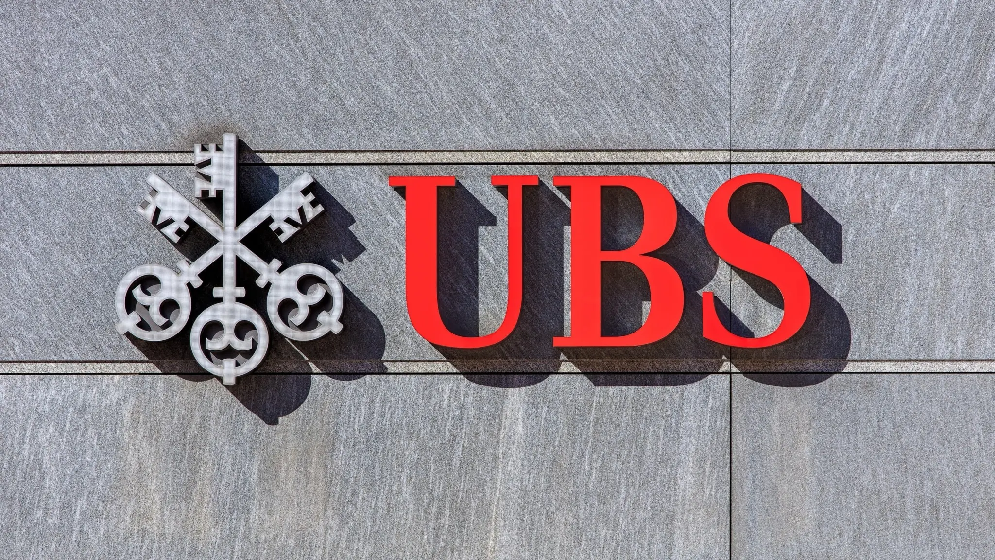 UBS: Γιατί το παγκόσμιο ράλι των μετοχών δεν έχει τελειώσει