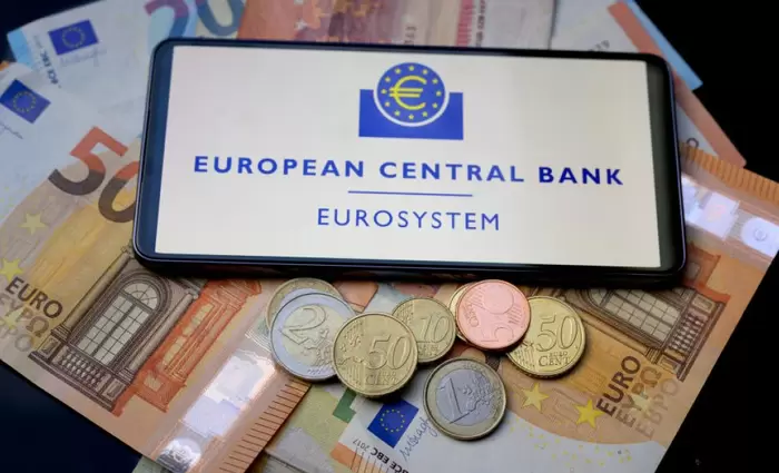 Αξιωματούχοι ΕΚΤ: Ανοίγει ο δρόμος για νέες αυξήσεις επιτοκίων υπό το βάρος των πληθωριστικών πιέσεων