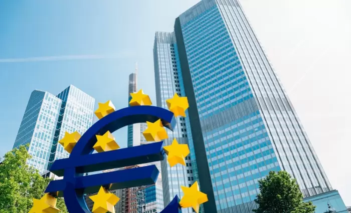 Η επιβράδυνση της οικονομίας «φρενάρει» την ΕΚΤ – Γιατί μετατίθεται για τον Δεκέμβριο η επόμενη αύξηση επιτοκίων