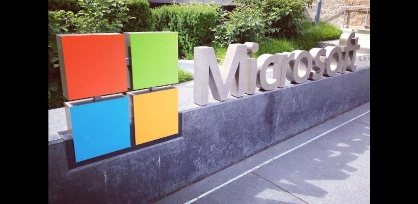 Microsoft: Άλμα εσόδων από cloud και AI – Το ορόσημο των $100 δισ. πέρασε πρώτη φορά το Azure