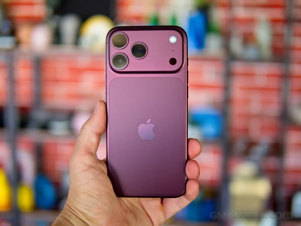 Apple: Αντικατάσταση iPhone 18 Pro Max λόγω προβλήματος σύνδεσης