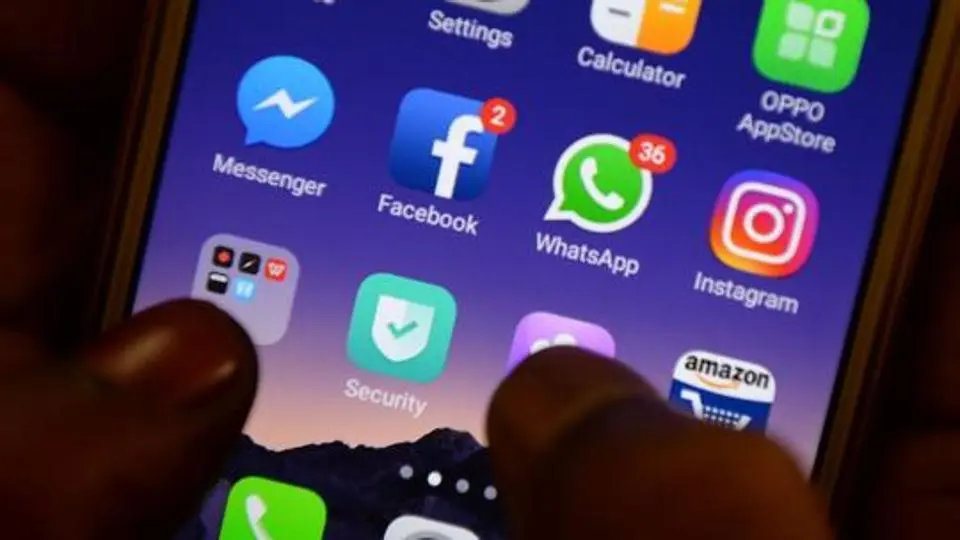 Στις διαδικτυακές κλήσεις το έριξαν οι Κύπριοι