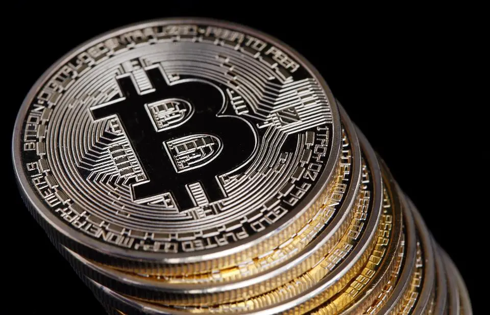 Γιατί κατρακυλάει πάλι το Bitcoin;