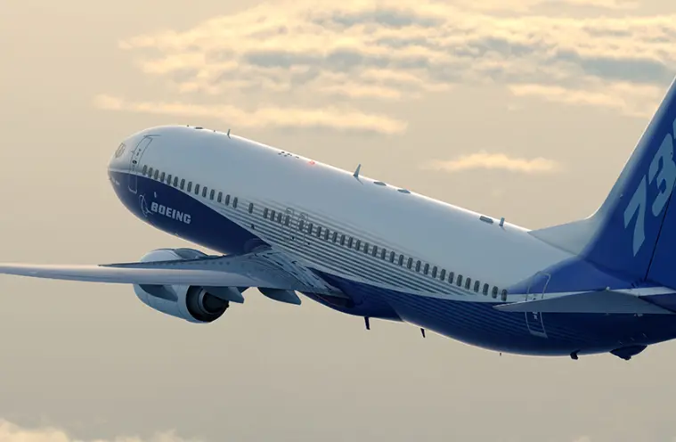 Επανακαθορίζει τη στρατηγική της η Boeing