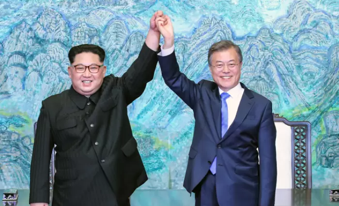 Η Βόρεια Κορέα αναζητάει επενδύσεις από το Νότο