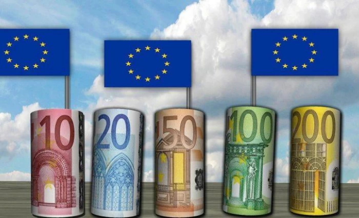 FT: Μόλις στο 53% η απορρόφηση του RRF από την ΕΕ