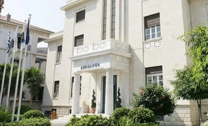 Αρμεύτης: Η μεταρρύθμιση δεν μπορεί να πετύχει χωρίς οικονομική στήριξη