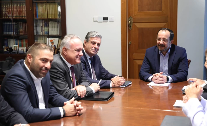 Μικτό κλιμάκιο για μεταρρύθμιση, διάλογο για ΕΑΧ και ΕΟΧ – Τι συμφώνησαν ΠΑΣΥΔΥ και κυβέρνηση