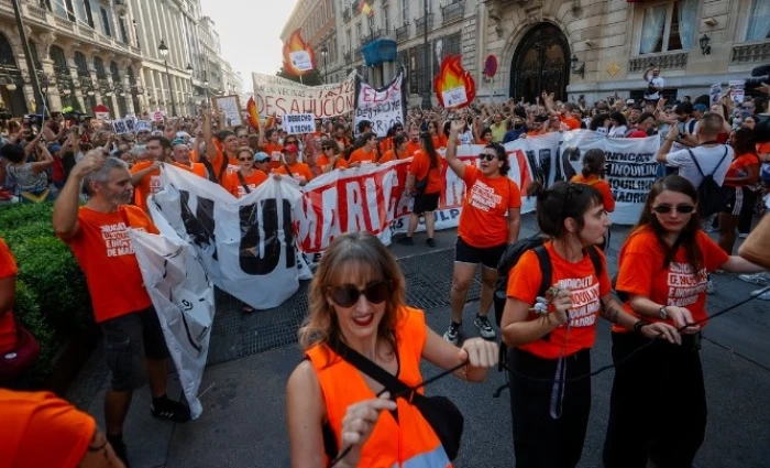 Ισπανία: Χιλιάδες διαδηλωτές ζητούν μέτρα για την στεγαστική κρίση μετά την έξωση 87χρονης ΑμεΑ