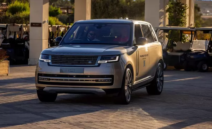 Μοναδική Εμπειρία Range Rover στο Elea Golf Club