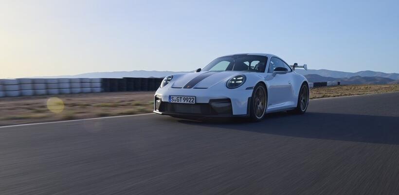 Για την πίστα και τον δρόμο: Η νέα 911 GT3 και η 911 GT3 με το πακέτο Touring