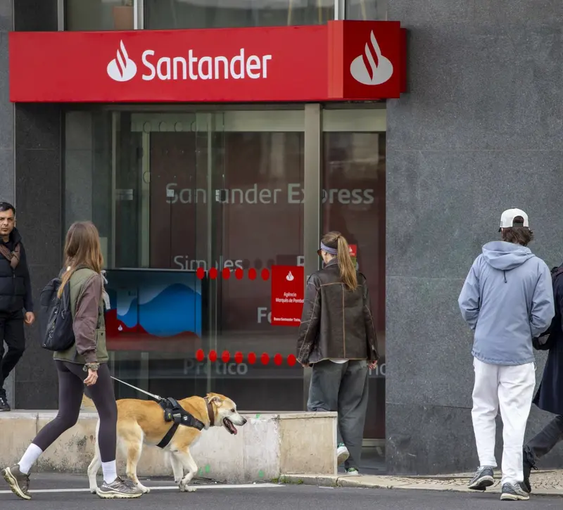 Santander: Στόχος καθαρά κέρδη άνω των €20 δισ. το 2028 μετά την εξαγορά της Webster (γράφημα)