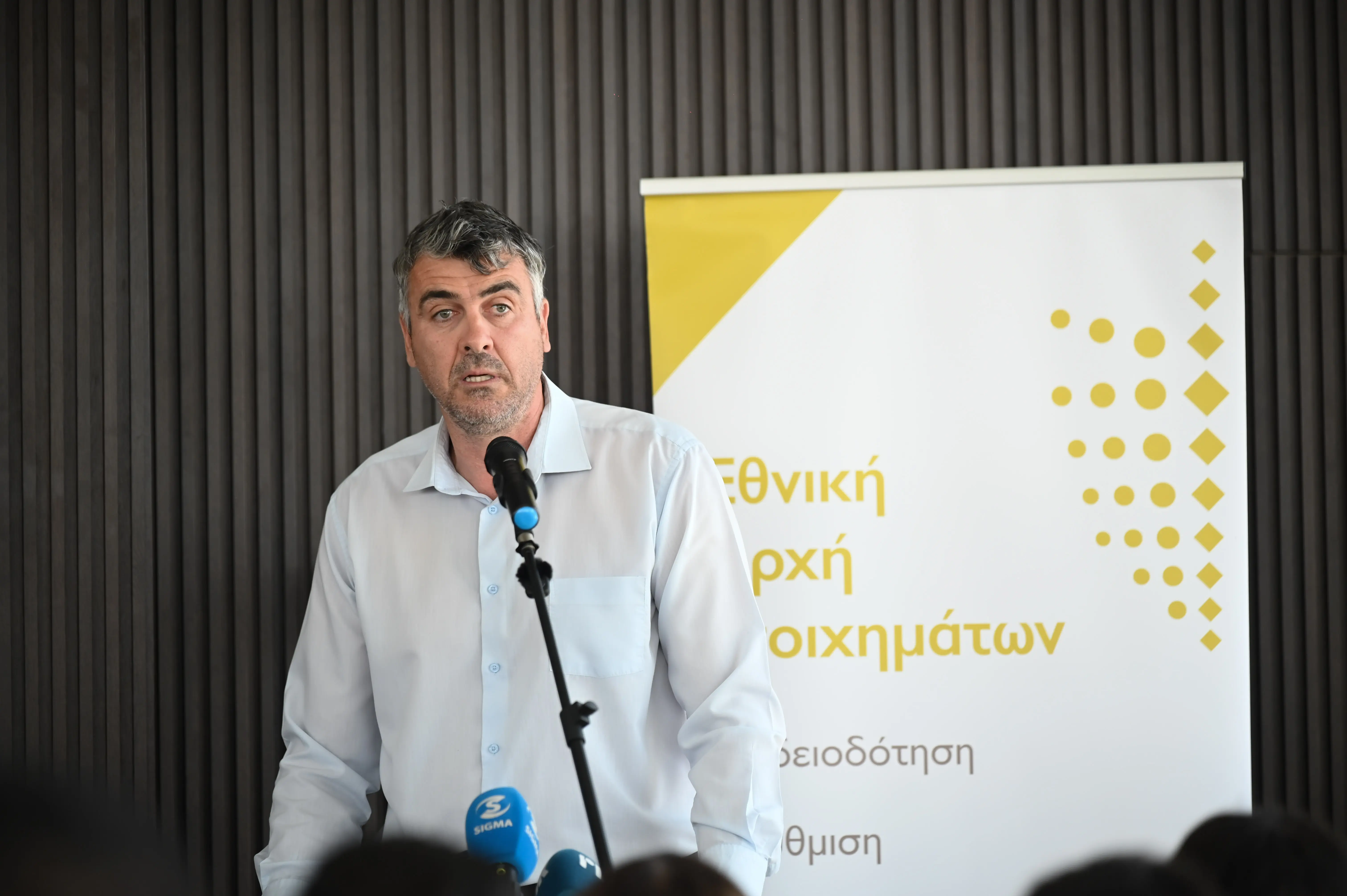 Αναπόφευκτη η έκθεση (και) σε περιεχόμενο τυχερών παιχνιδιών – Τι δείχνει έρευνα της ΕΑΣ για τα social media