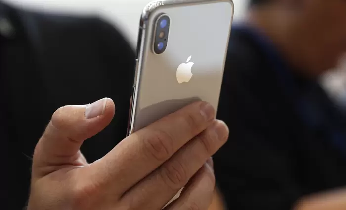 Προσοχή: Πλαστή εφαρμογή στο iPhone κλέβει χρήματα (pics)