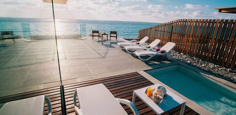 Ένα σπίτι στην Κύπρο που μοιάζει με πλοίο