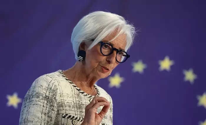 Κρίσιμη απόφαση για τα επιτόκια: Οι αγορές έκαναν ήδη τη δουλειά της ΕΚΤ – Τι προβλέπουν επενδυτές και αναλυτές