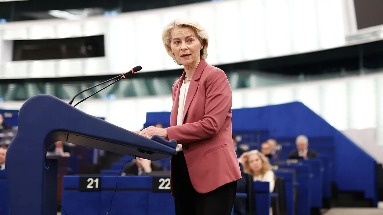 ΕΕ: Εξετάζει πλαφόν στις τιμές φυσικού αερίου για περιορισμό του κόστους ενέργειας