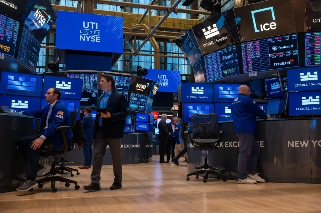 Wall Street: Στάση αναμονής στις αγορές μετά το «όχι» Τραμπ στο Ιράν