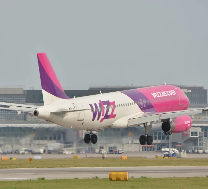 Ο πόλεμος στο Ιράν «σβήνει» τα κέρδη της Wizz Air - Αναμένει ζημιές €34,9 εκατ.
