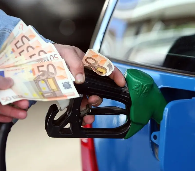 Ενδείξεις για πτώση στις τιμές καυσίμων το επόμενο διάστημα