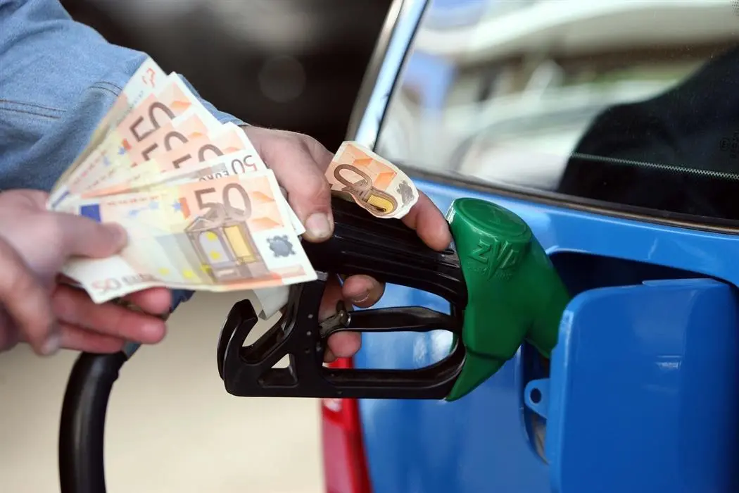Ενδείξεις για πτώση στις τιμές καυσίμων το επόμενο διάστημα