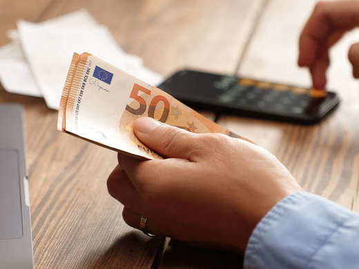 Σήμα ΕΤΥΚ για επέκταση τετραήμερης εργασία  – Θετικό προηγούμενο η συμφωνία με Societe Generale