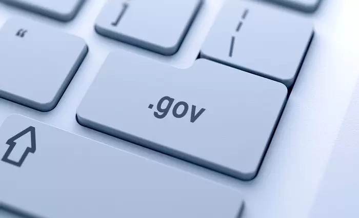 Αυξήθηκαν κατά 622 οι κυβερνητικοί σε έναν χρόνο - Στους 53.152 τον Σεπτέμβριο