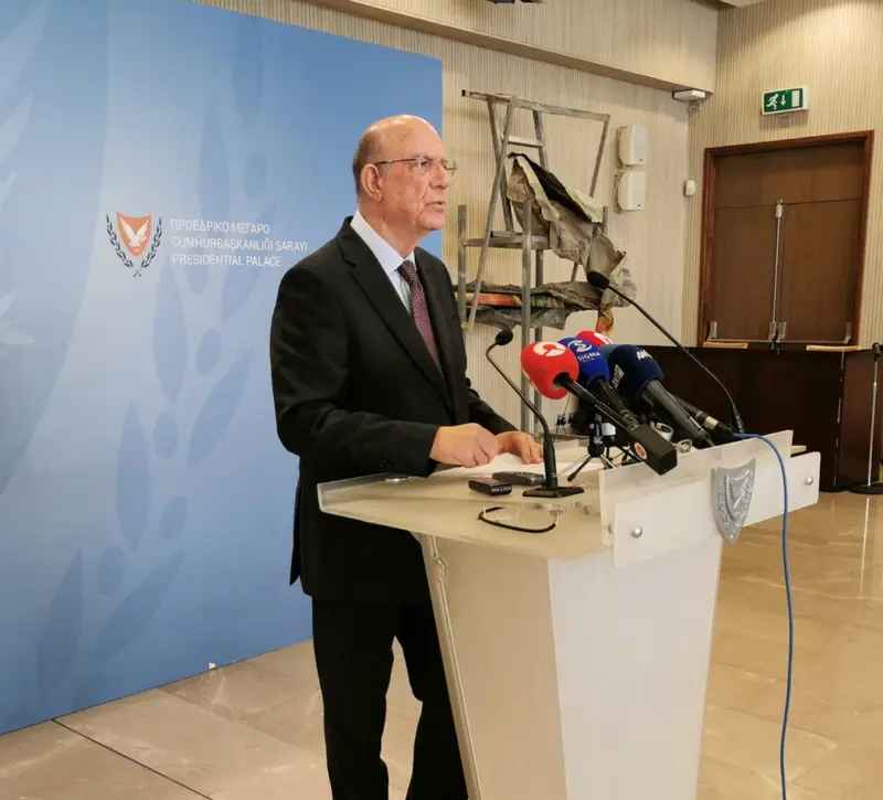Παρουσιάστηκε ο προϋπολογισμός του 2027 στην Επιτροπή Οικονομικών - Τι δήλωσε ο ΥΠΟΙΚ μετά τη συνεδρία