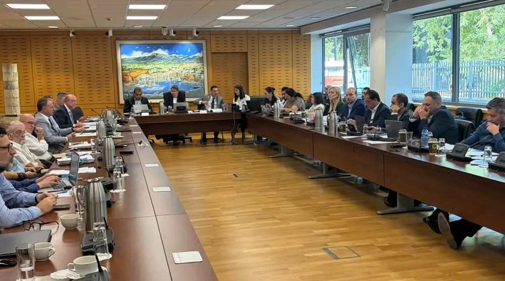 Ανάπτυξη 3% το 2027 προβλέπει ο Υπ. Οικονομικών - Τι είπε για ακρίβεια και δημοσιονομικούς κινδύνους
