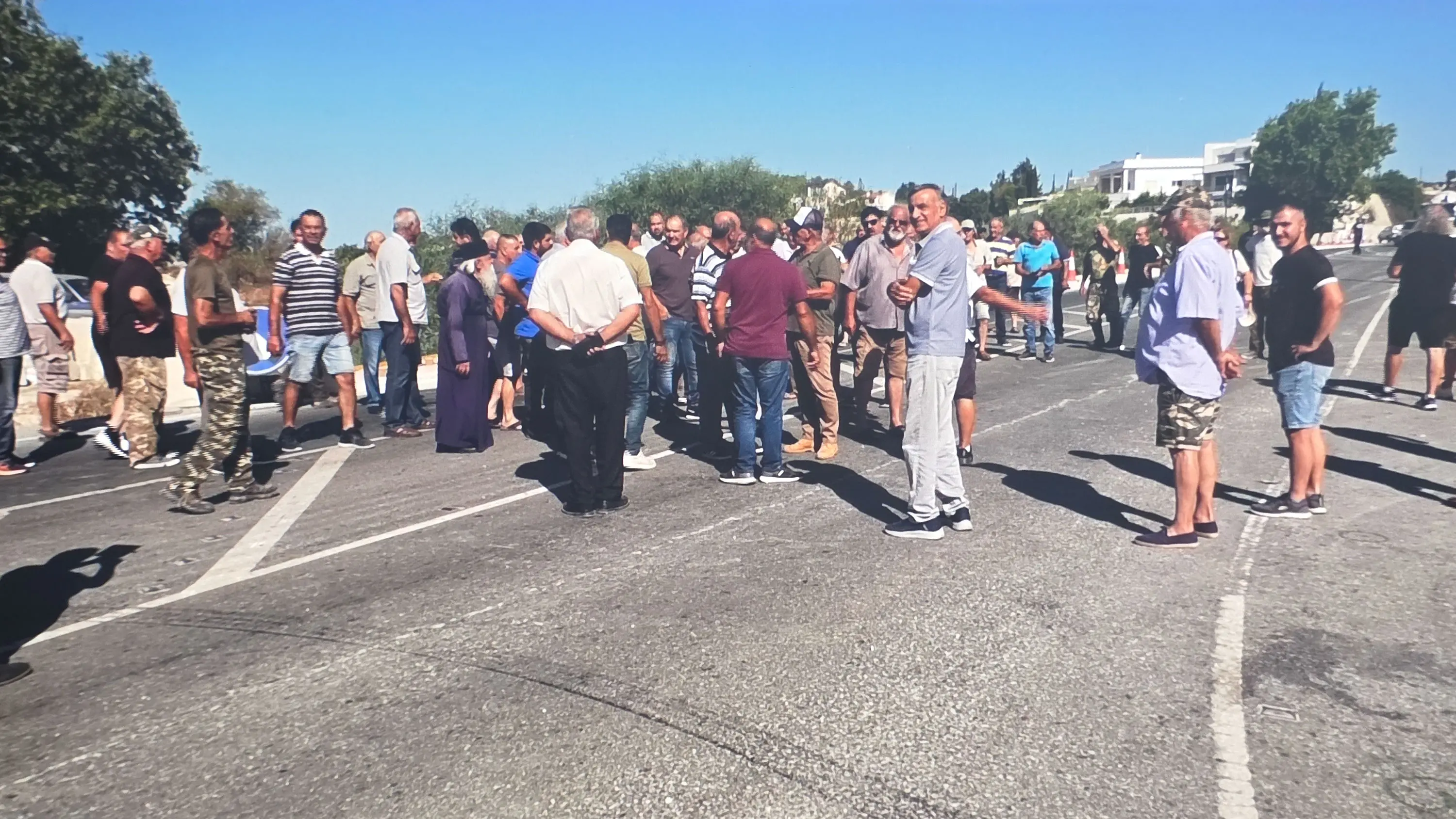 Αποζημιώσεις για όλες τις ποικιλίες σταφυλιών – Στους δρόμους οι αμπελουργοί της Πάφου