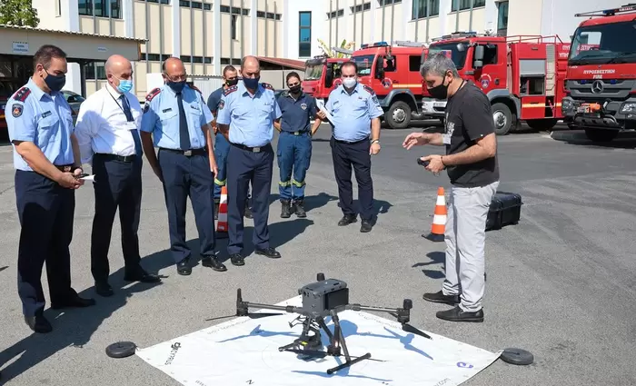 Ελληνικά Πετρέλαια Κύπρου: Δωρεά υπερσύγχρονων drones στην Πυροσβεστική Υπηρεσία Κύπρου