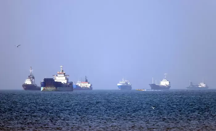 WSJ: Η αγορά πετρελαίου προεξοφλεί ότι το Ορμούζ δεν θα είναι ποτέ ξανά το ίδιο