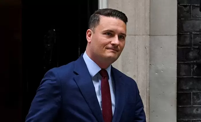 Βρετανία: Παραιτήθηκε ο υπουργός Υγείας Γουές Στρίτινγκ