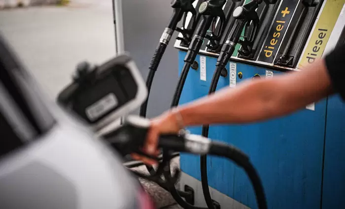 Ντίζελ: Καρφωμένο πάνω από τα €2,10 το λίτρο στην ΕΕ, στα €2,02 στην Κύπρο