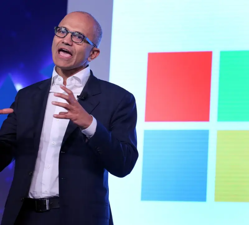Ναντέλα (Microsoft): Προειδοποίηση στους υπαλλήλους για την ασφάλεια της τεχνητής νοημοσύνης