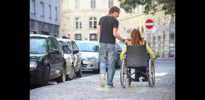 Παραμένει εξαγγελία ο διαχωρισμός ΕΕΕ και επιδόματος — «Το κράτος κλείνει τα αυτιά του»