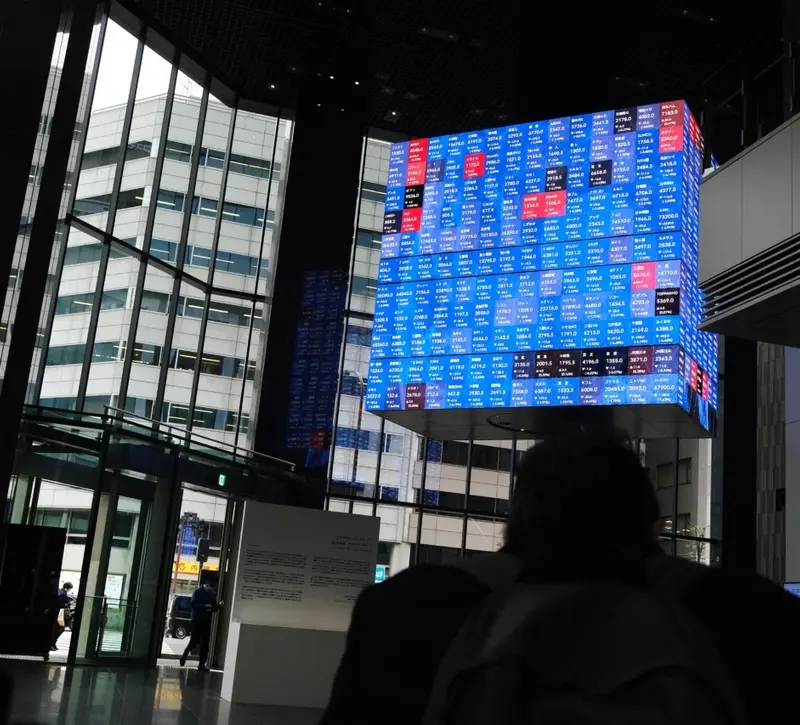 Αγορές: Ράλι ανάκαμψης σβήνει τις απώλειες του πολέμου με φόντο τις συνομιλίες ΗΠΑ–Ιράν