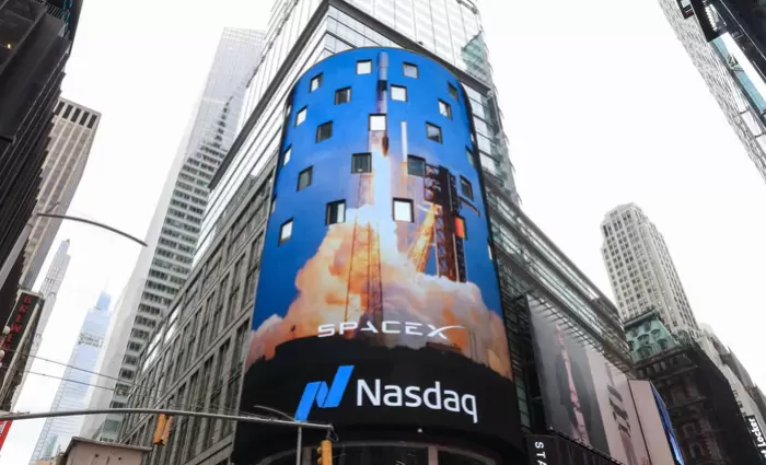 Κατεβάζει ταχύτητα η Wall Street – «Πύραυλος» η SpaceX, ξεπέρασε την Amazon