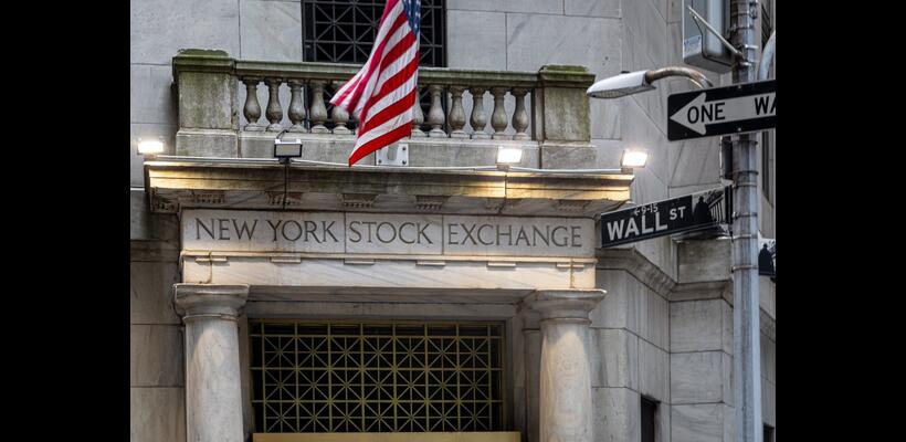Wall Street: Σε τροχιά ανάκαμψης εν αναμονή της κρίσιμης απόφασης της Fed για τα επιτόκια
