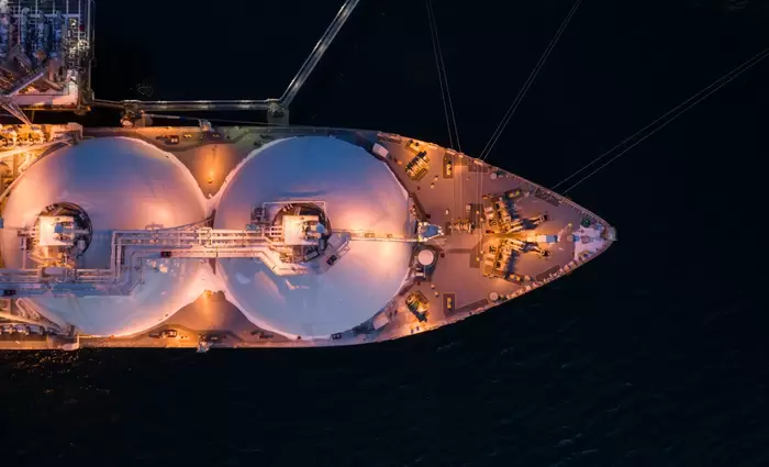 Η Ευρώπη «τρέχει» να προμηθευτεί LNG