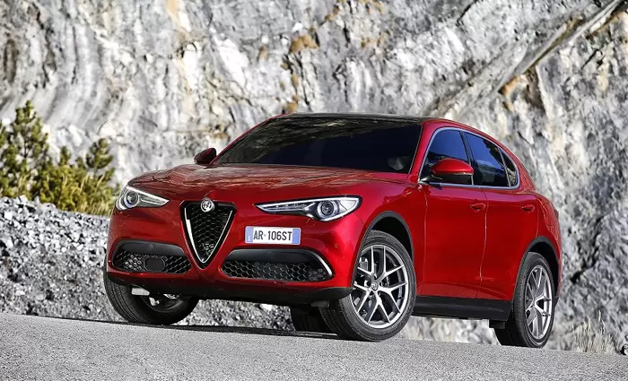 Η Alfa Romeo γράφει από την αρχή τους κανόνες στην κατηγορία των SUV