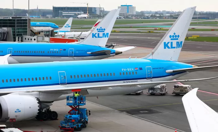 KLM: Ακυρώνει 150 πτήσεις λόγω εκτίναξης τιμών στα αεροπορικά καύσιμα