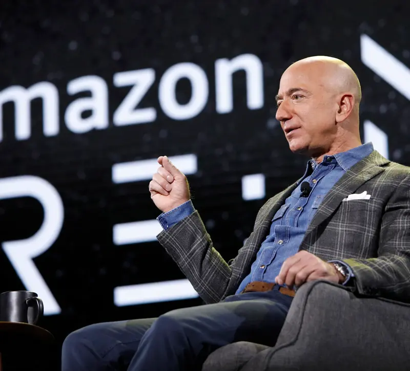 Ο ολιγαρκής κ. Μπέζος – Τι μισθό παίρνει από την Amazon