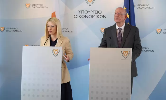 «Όχι» ΥΠΟΙΚ σε πάγωμα εκποιήσεων, «ναι» ΔΗΣΥ στο σχέδιο Ενοίκιο Έναντι Δόση – Τι είπαν για τις δύο κρίσεις