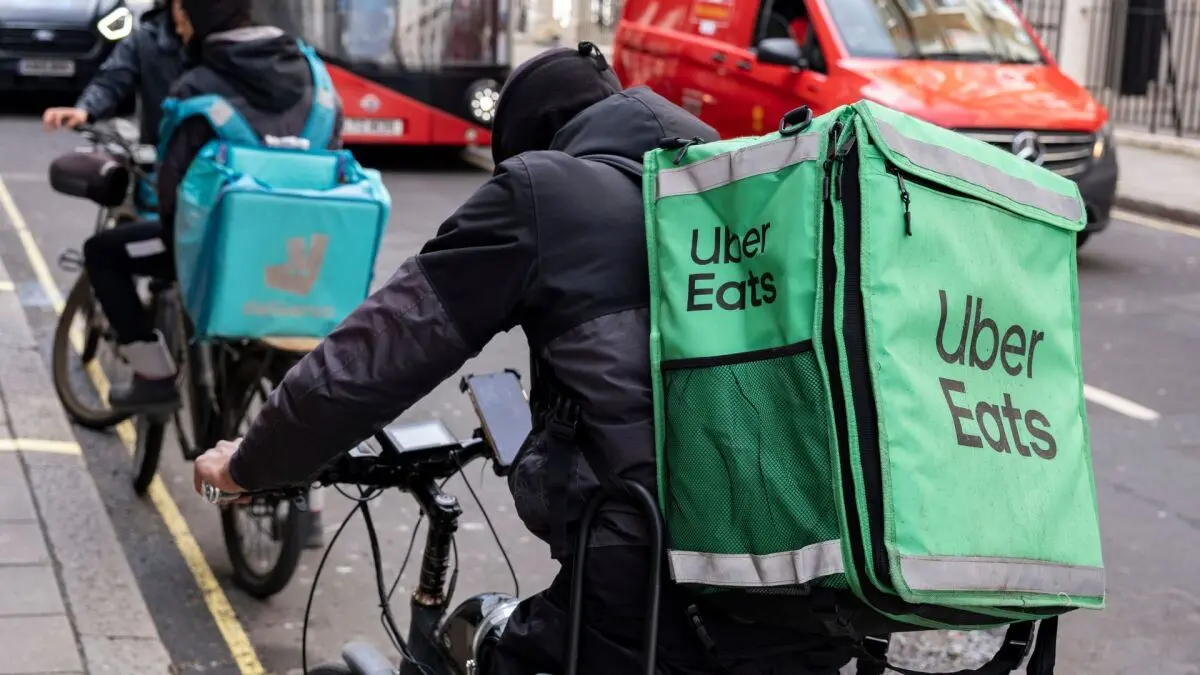 Uber: Αυξάνει το ποσοστό στη Delivery Hero με deal 270 εκατ. ευρώ από την Prosus