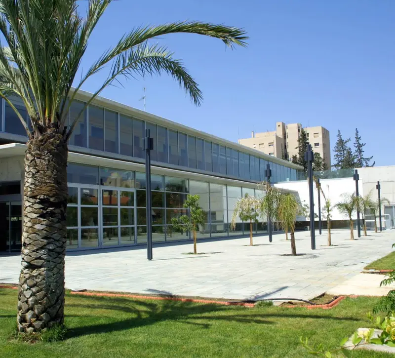 Στηρίζει τη σύνδεση της κρατικής αρωγής με την ΑΤΑ η Ένωση Συντακτών