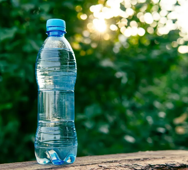 Εμφιαλωμένο νερό: Ποια χώρα ανεβάζει τις τιμές κατά 11% λόγω Ιράν