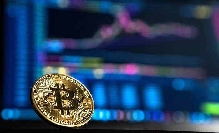 Τα χρηματιστήρια πέφτουν, τα κρυπτονομίσματα σκαρφαλώνουν