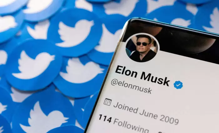Ο Μασκ πρότεινε ξανά να αγοράσει το Twitter